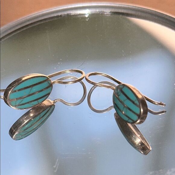 Vintage 925 Silver and Turquoise Oval Shaped Wire Earrings - Picture 1 of 5